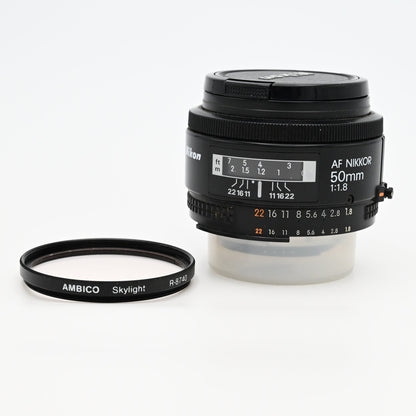 Nikon AF Nikkor 50mm f/1.8 Prime Lens Excellent + Caps & Skylight Filter