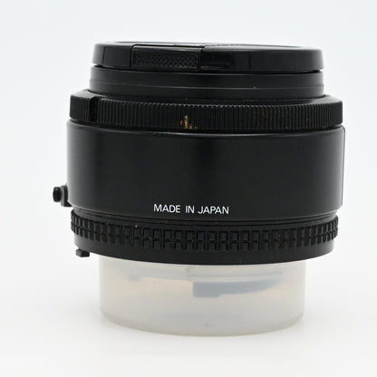 Nikon AF Nikkor 50mm f/1.8 Prime Lens Excellent + Caps & Skylight Filter