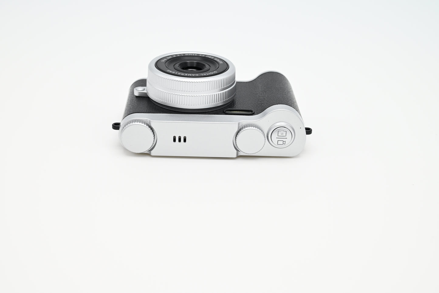 Compact Digital Camera - 48 megapixel - Black - Free Case